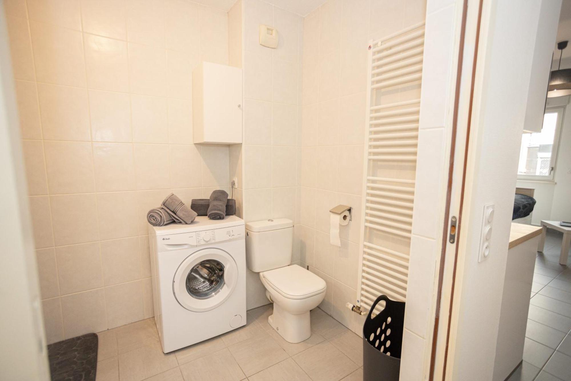 Studio Premium Arrivee Autonome 24S24H Troyes Bagian luar foto