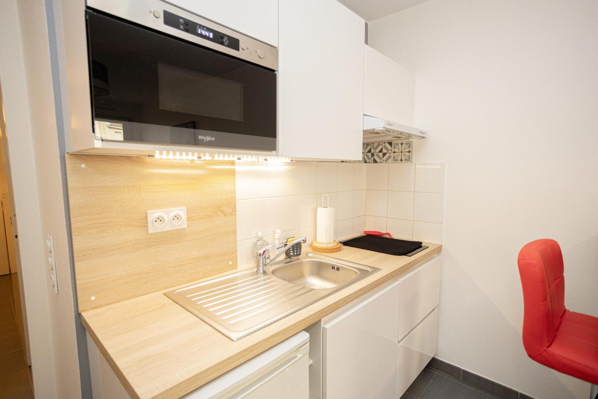 Studio Premium Arrivee Autonome 24S24H Troyes Bagian luar foto