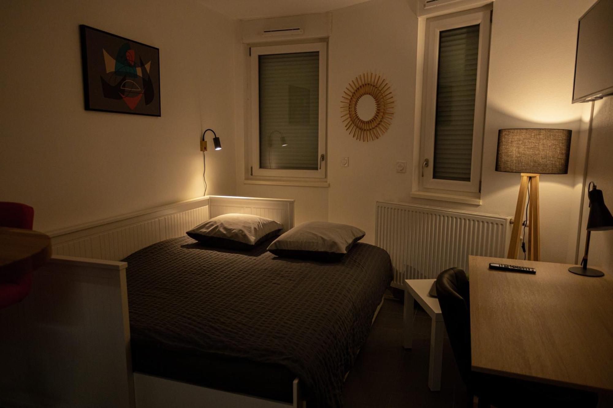 Studio Premium Arrivee Autonome 24S24H Troyes Bagian luar foto