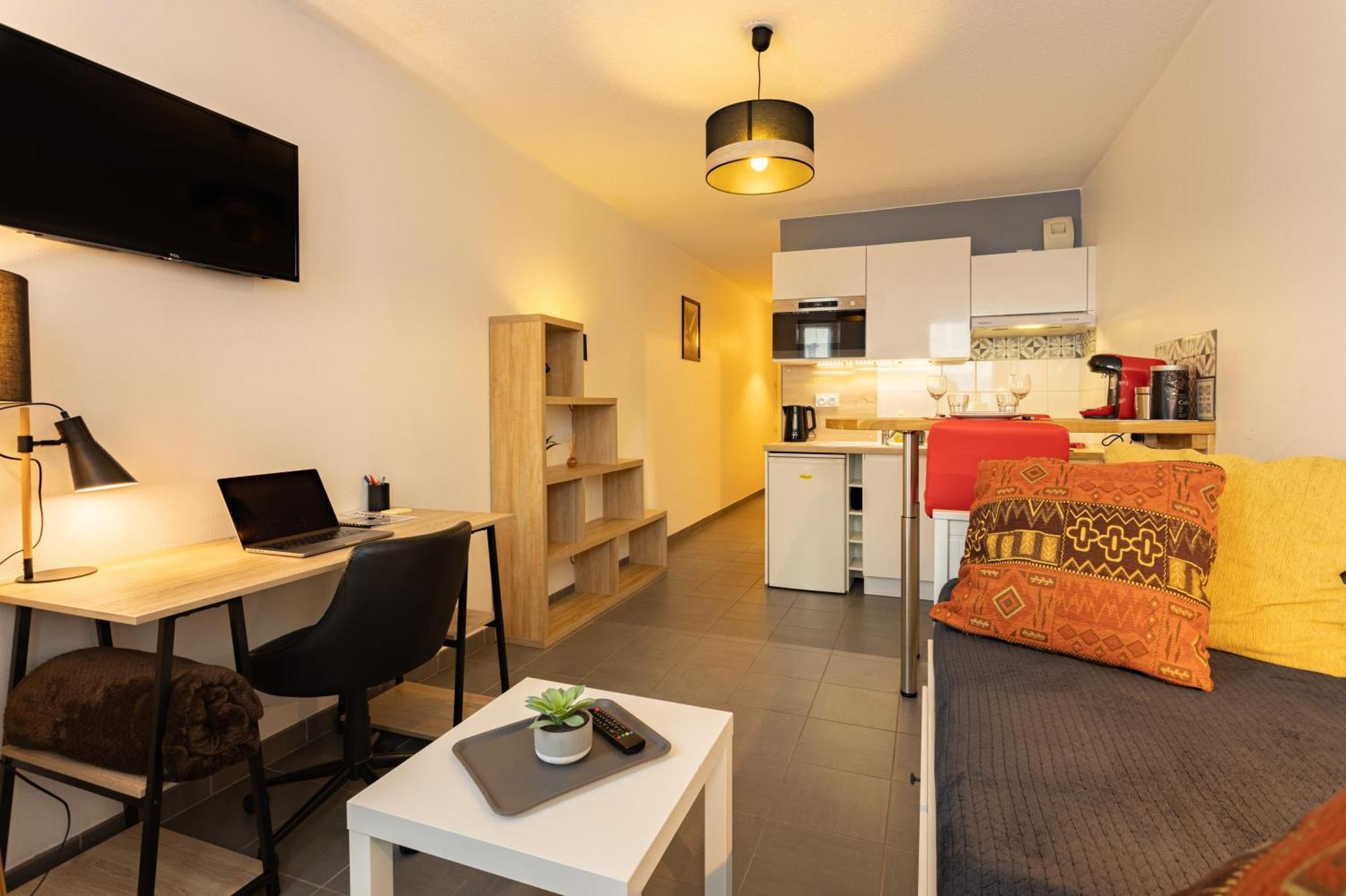 Studio Premium Arrivee Autonome 24S24H Troyes Bagian luar foto